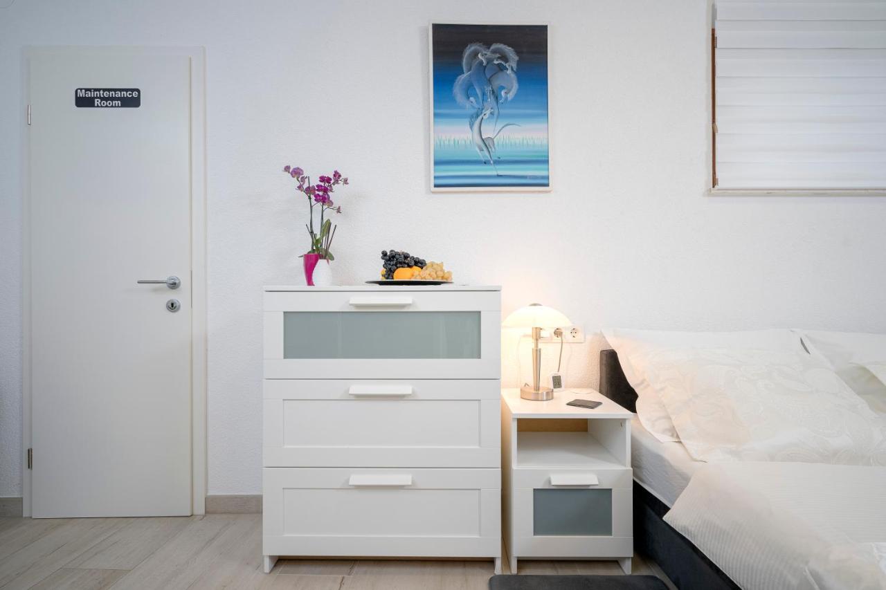 Luxor Hvar - Main Square Apartments Хвар Екстериор снимка