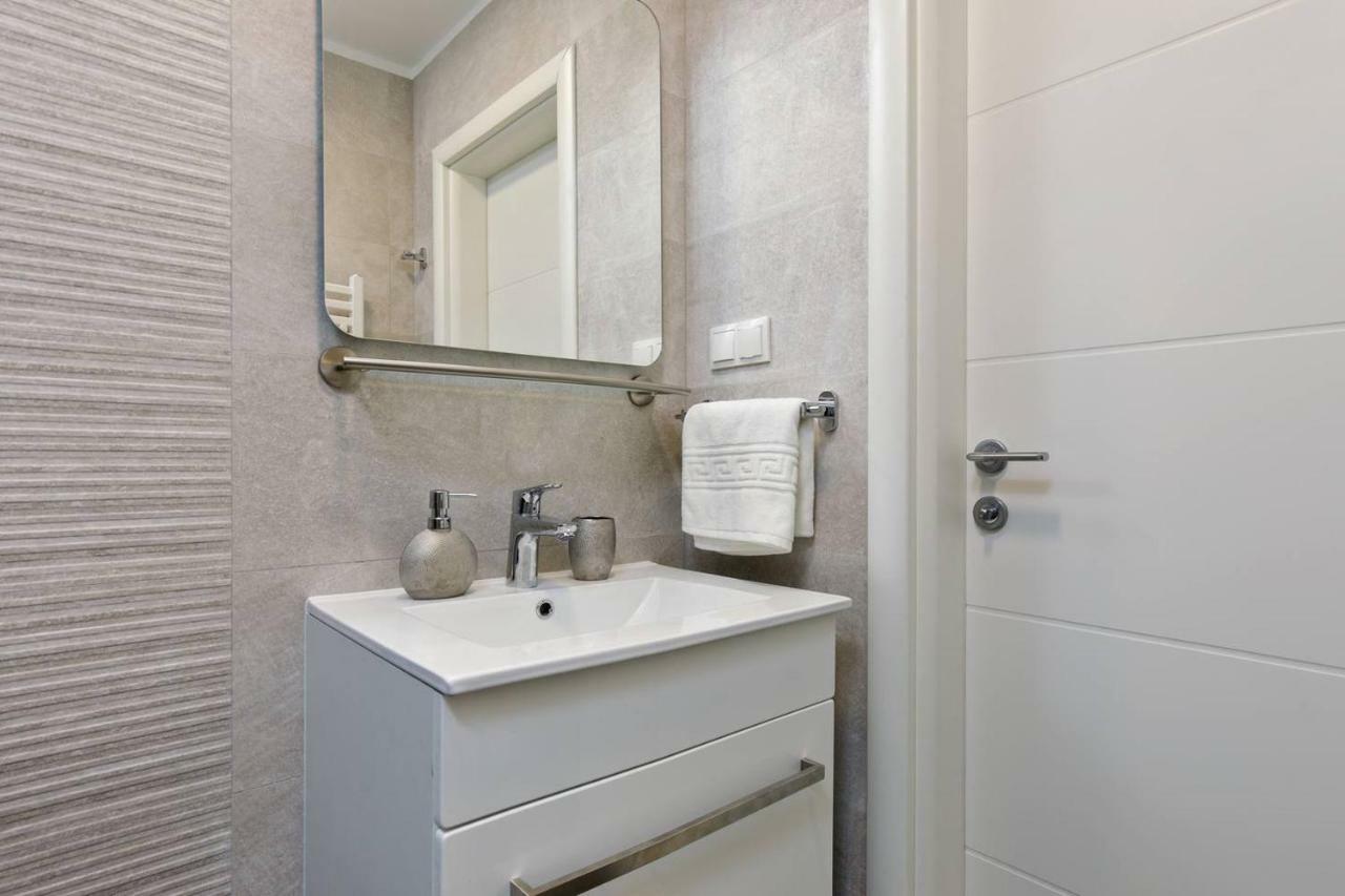 Luxor Hvar - Main Square Apartments Хвар Екстериор снимка